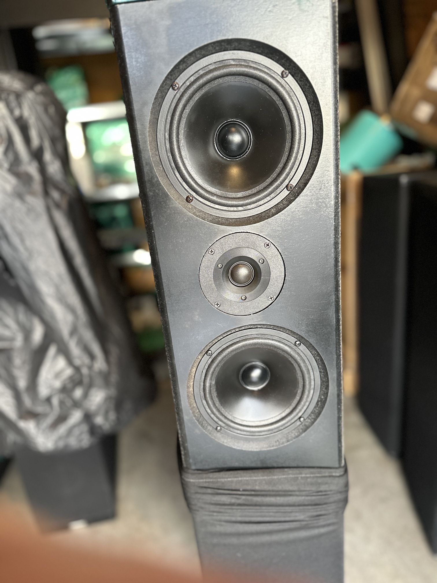 Definitive Technology BP-20 Bi-Polar Tower Speakers