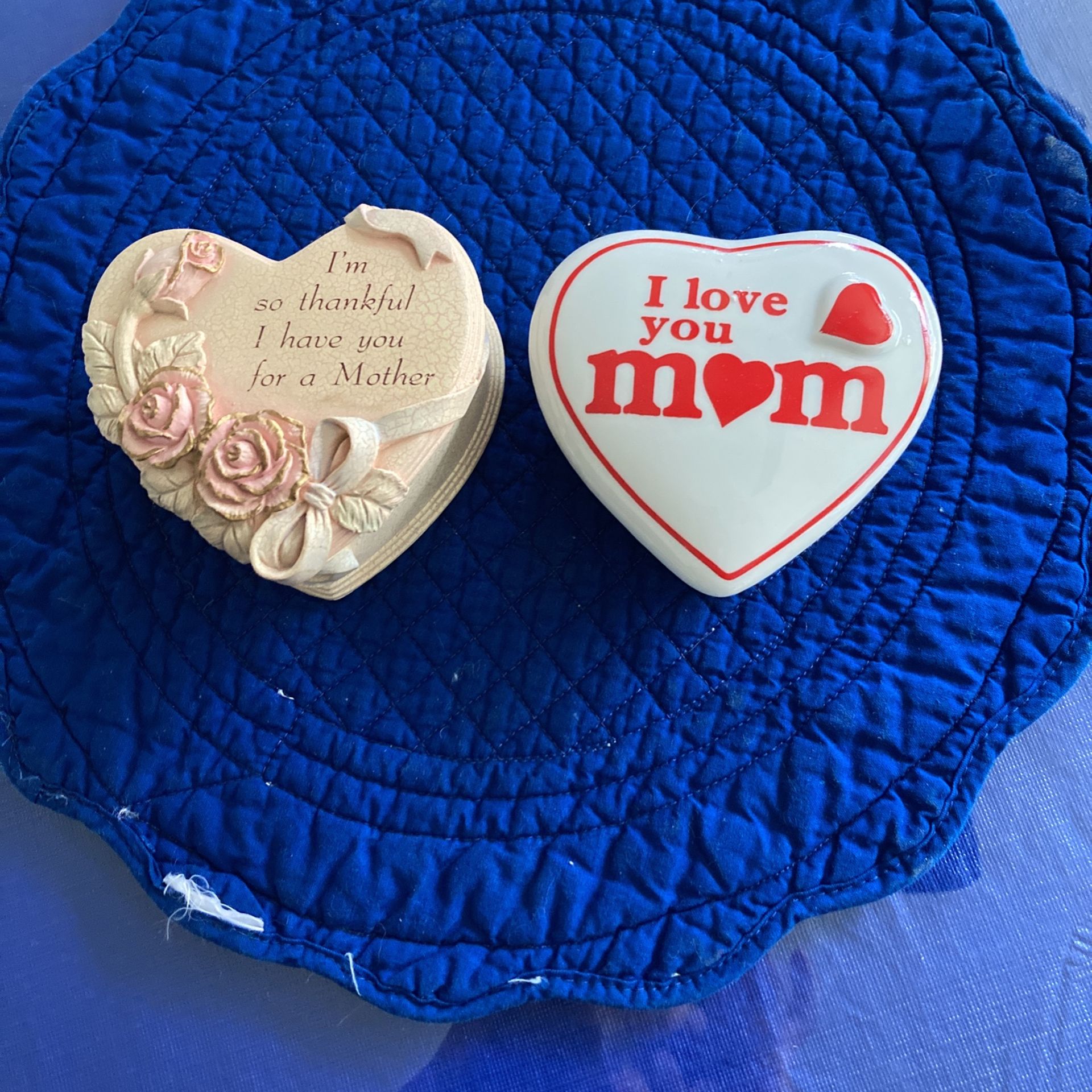 I LOVE MOM HEARTS - Ceramic