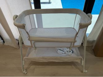 Baby bassinet, lounger, and sheets