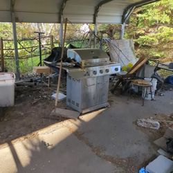 Nexgrill 4-Burner Gas Grill