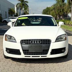 2010 Audi Q5 Premium Quattro Premium