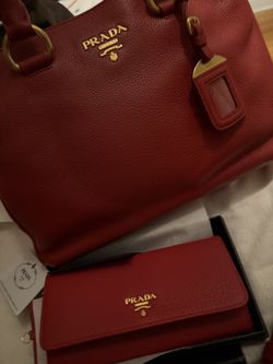 Brand NEW Prada Bag with matching Wallet