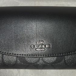 Brand New Authentic COACH Wallet