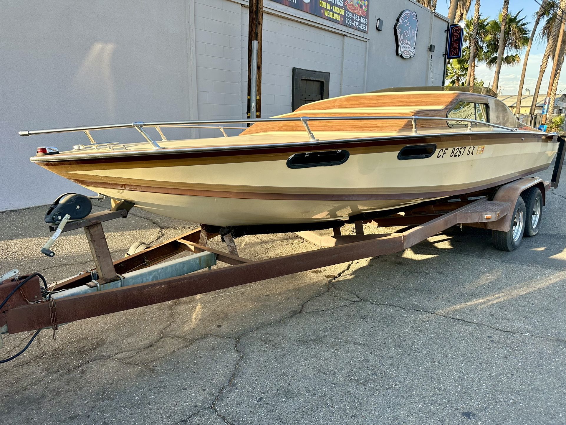 1982 Sleekcraft Ambassador