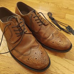 Banana Republic Leather Brogue Shoes