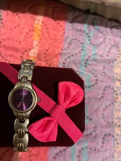 Very nice antique collectibles ladies watches crazy by Bulova
