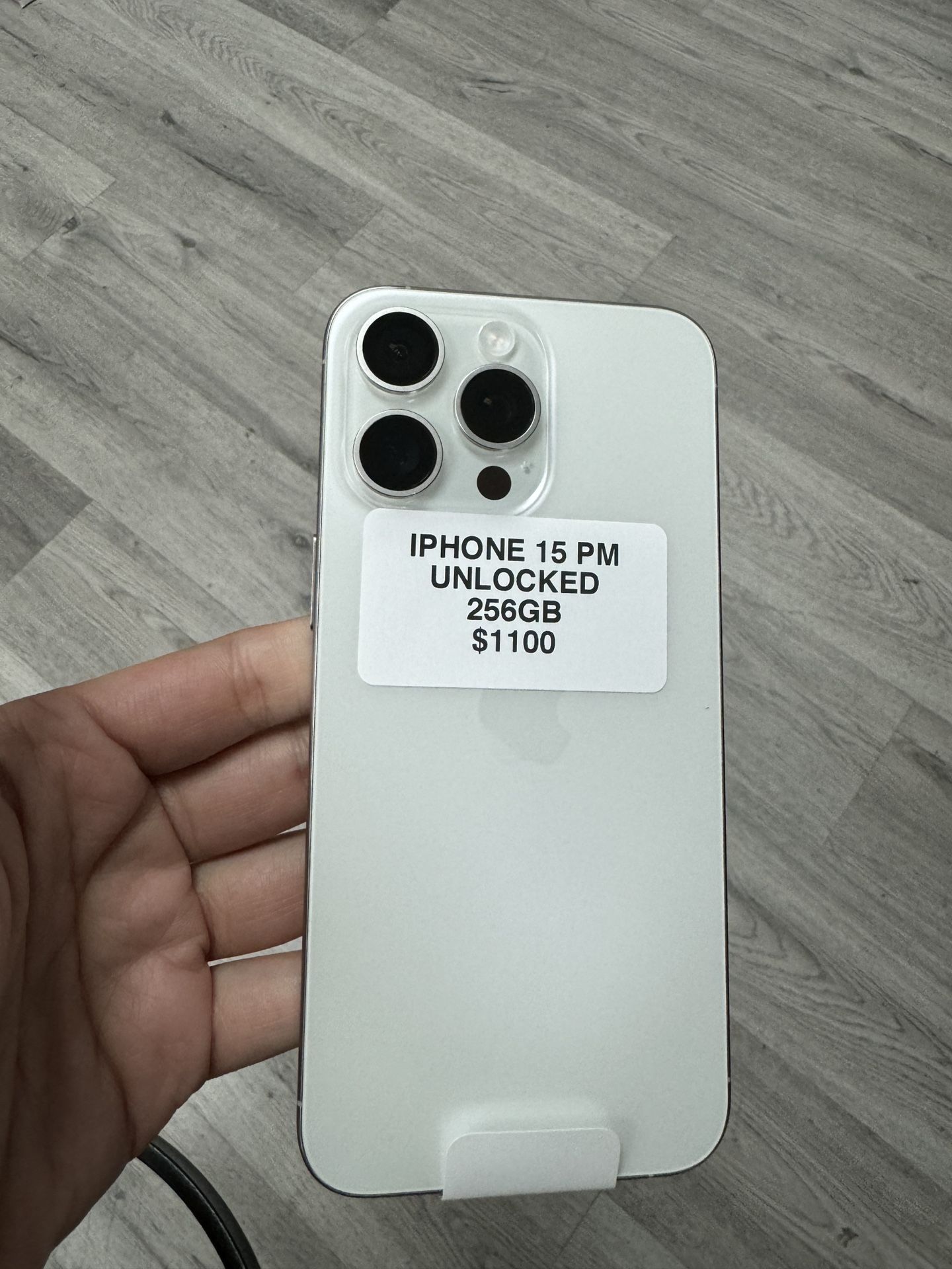 IPhone 15 Pro Max Unlocked 