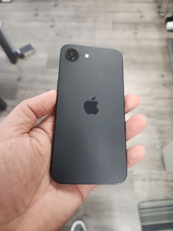 Iphone 16e 128gb TMOBILE And Metro Pcs