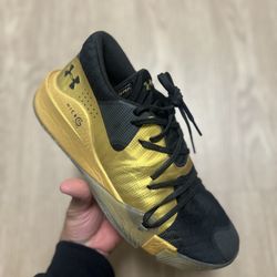 Under Armour Anatomix Spawn Low Basketball Shoes Size 11 Black Metallic Gold