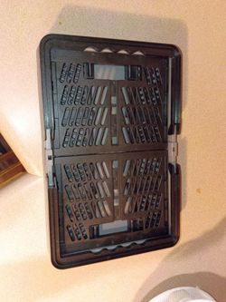 Small collapsible basket