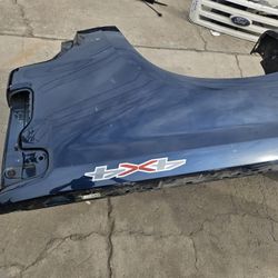 Chevrolet Chevy Silverado  1500 Driver  Bed Side Box Oem 19 To 26