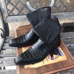 Ordered Cocodrilo Altos Boots Size 11