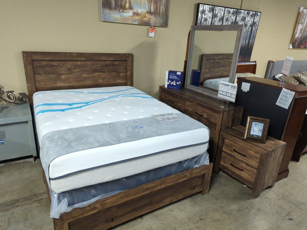 Brand New Brown 4pc. Queen Bedroom Set (Mattress NOT Included)