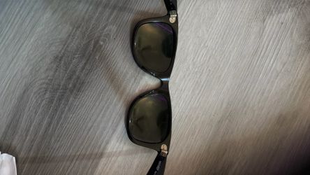 Ray-Ban