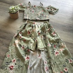 Girls 2pc skirt set
