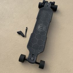 Evolve Skateboard-GTR Carbon