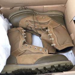 Bates US Military Issued Tan RAT Combat Boots  Hot Weather Desert Tan Size 10.5 W