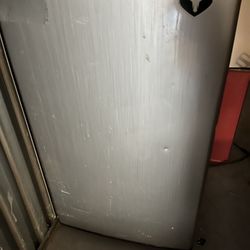 Magic Chef Mini Fridge
