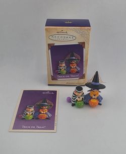 Hallmark Keepsake Halloween Ornament 2004 Trick or Treat