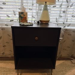 Black Nightstand With Drawer 