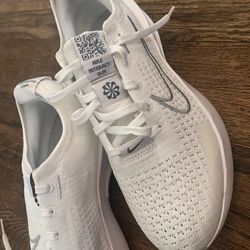 New Nike women’s shoes