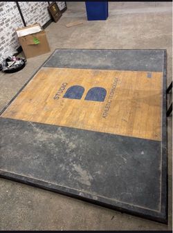 Power weight lifting platform