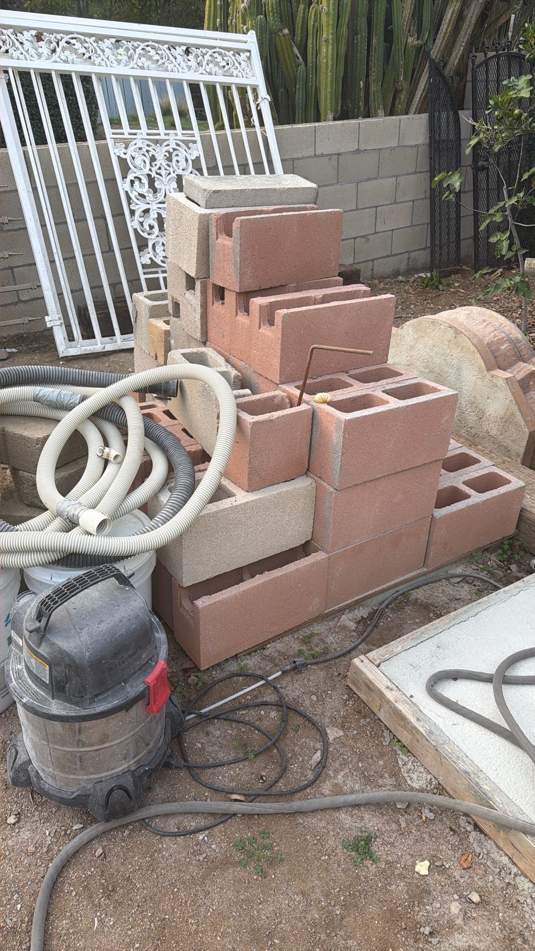 cinder block - concrete block