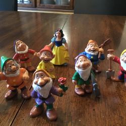 Disney Snow White, And The Seven Dwarfs Playset
