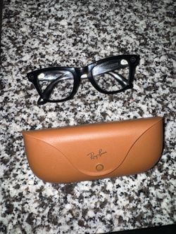 Meta glasses