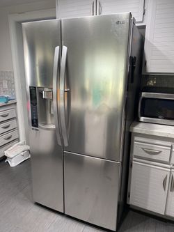 LG refrigerator