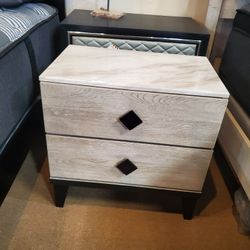 Nightstand 