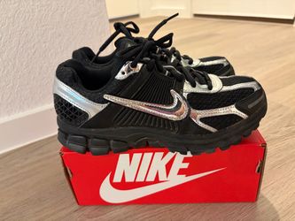 Nike Vomero 5