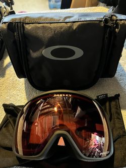 Oakley Flight Tracker Snowboard Goggles