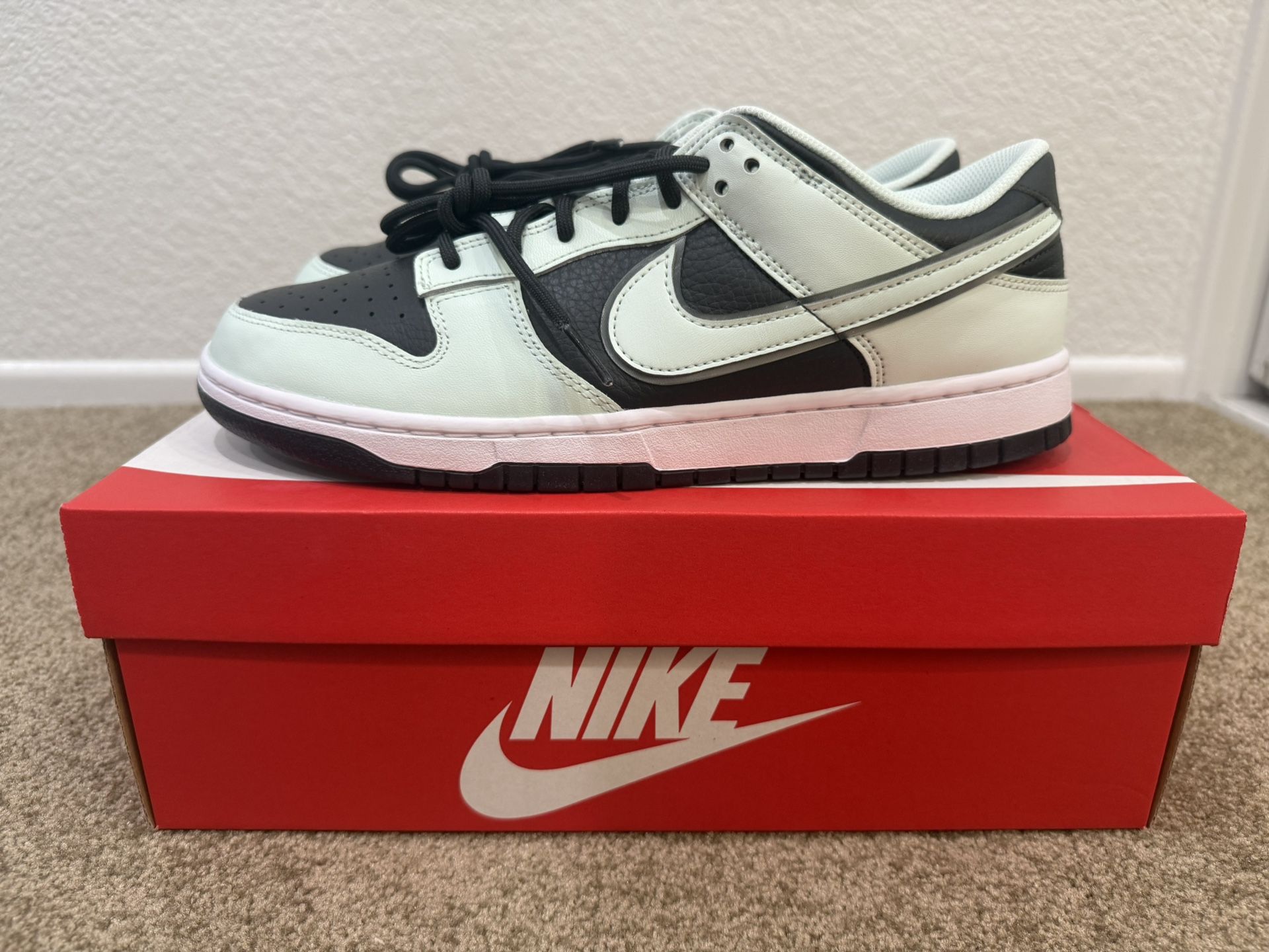 Nike Dunk Low Dark Smoke Grey Barely Green Size