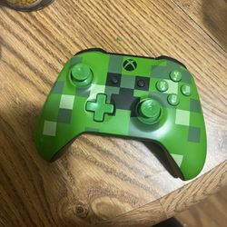 Xbox one Minecraft Creeper Controller 