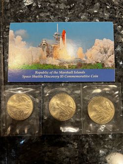Space Shuttle Discovery $5 Commemorative Coins