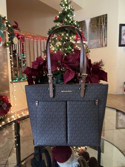 Michael Kors Authentic New