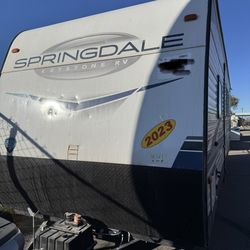 2023 Springdale Travel Tráiler In Victorville Ca  CLEAN TITLE