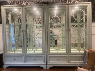 China/Crystal display cases