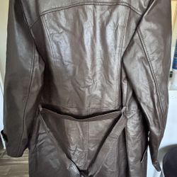 IItalian Leather Trench Coat For A Medium Size Lady