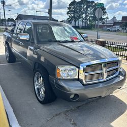 2005 Dodge Dakota