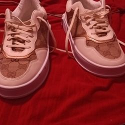 Gucci  Chunky  Sneaker