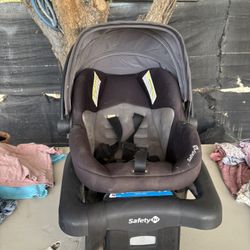 baby carseat 