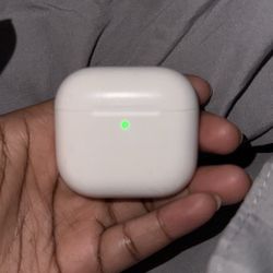 AirPod 4 Active Noise Cancellation 