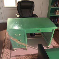 Beautiful Refurbished Desk