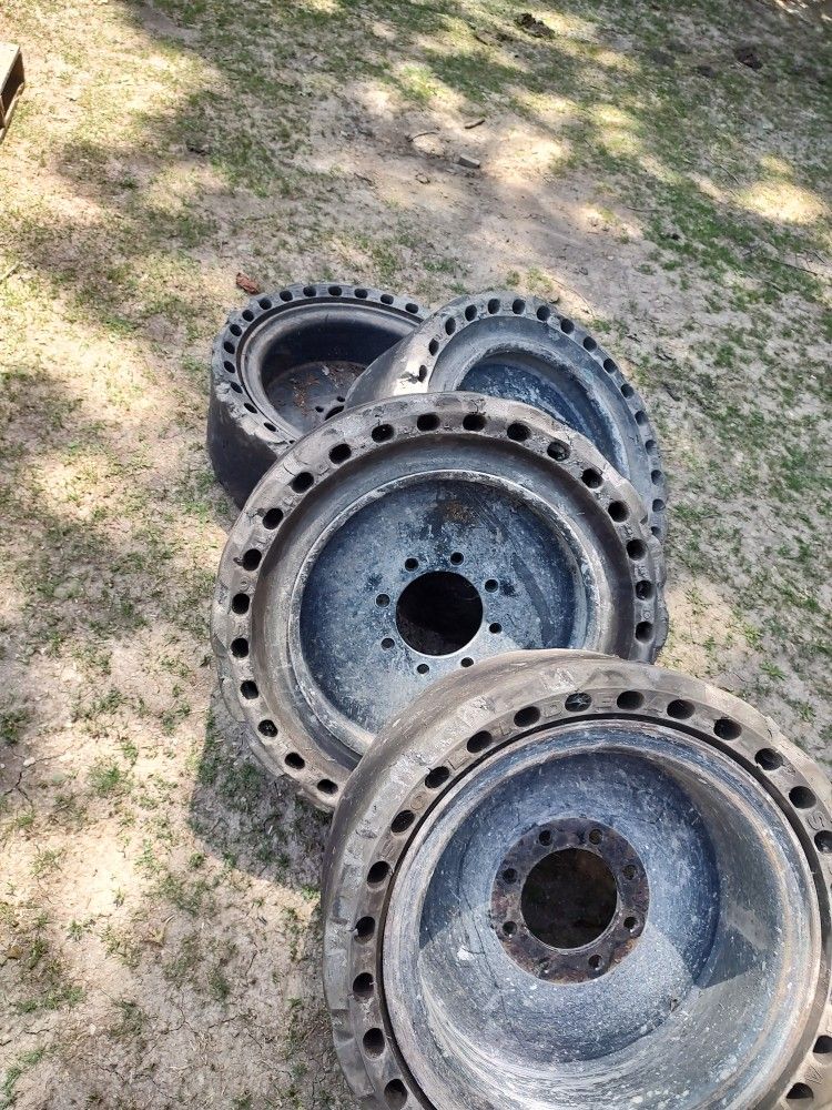 Case 1845C Skid Steer Wheels Set Concrete Solid