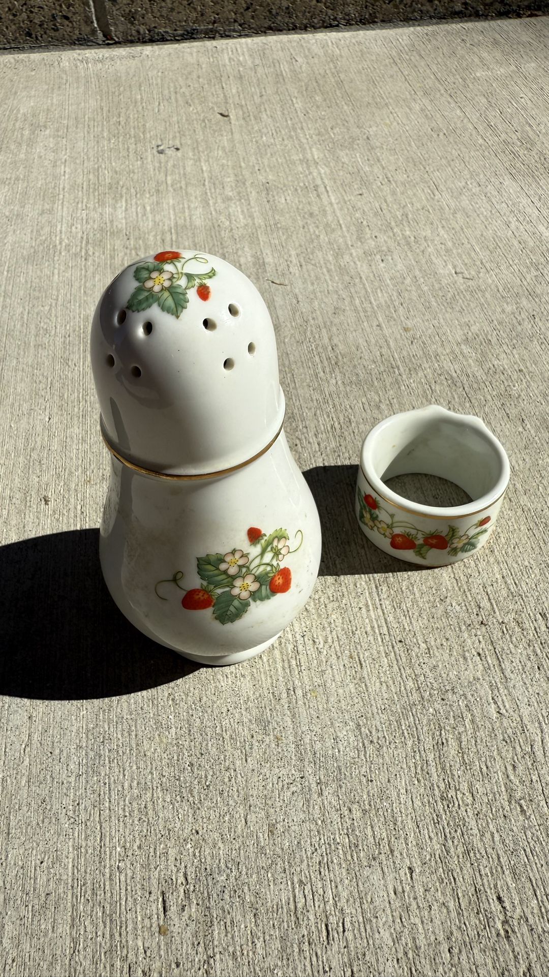 Vintage Avon Porcelain Shaker & Napkin Ring Set – 22K Gold Trim – Made in Brazil