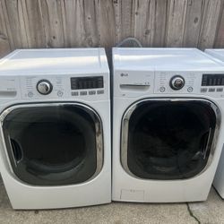 LG front-load electric washer and dryer, 220 volts, with a three-month warranty. Free delivery in the Oakland area. Outside the Oakland area, there is