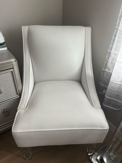 White accent chair
