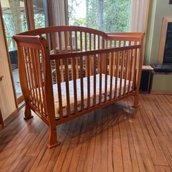 Crib - Day Bed - with Matress